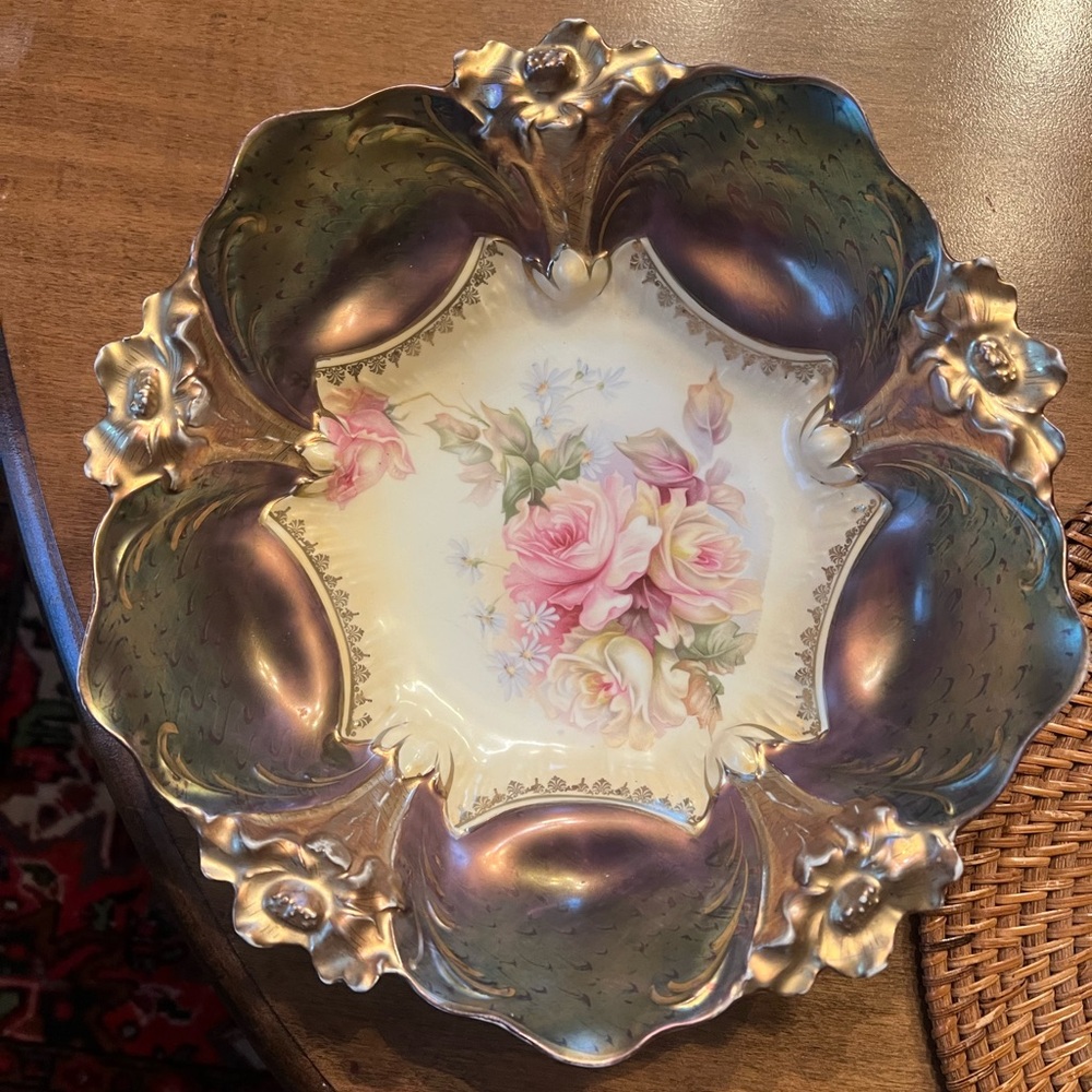 Beautiful antique china bowl hand painted